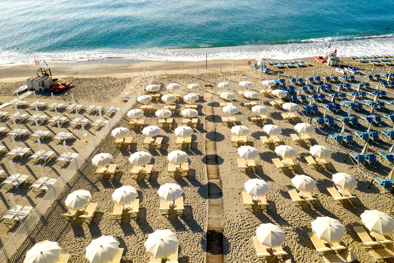 dominio-mare-bergeggi-spiaggia01